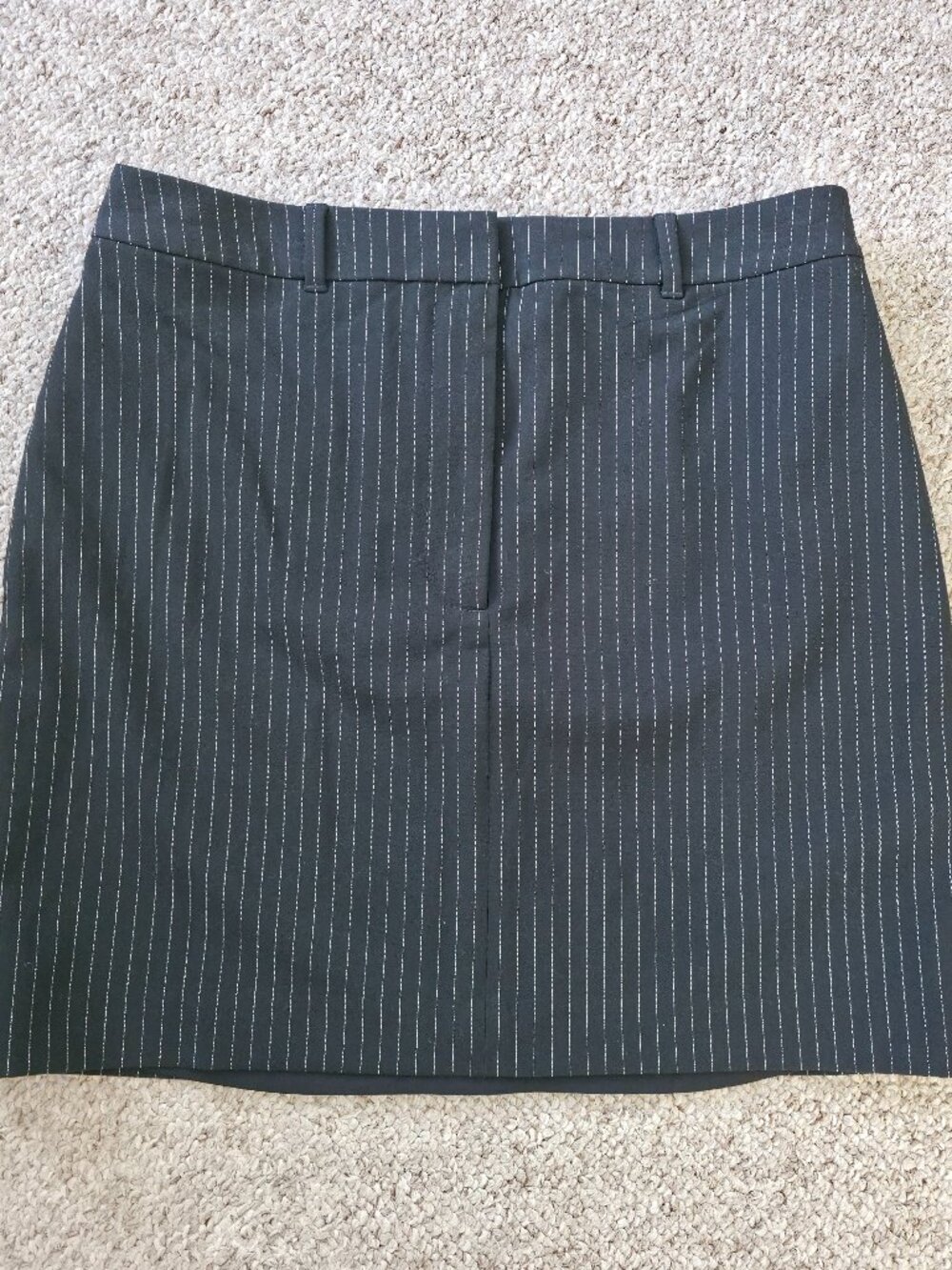 NEW White House Black Market Pinstripe Mini Skirt Size 6